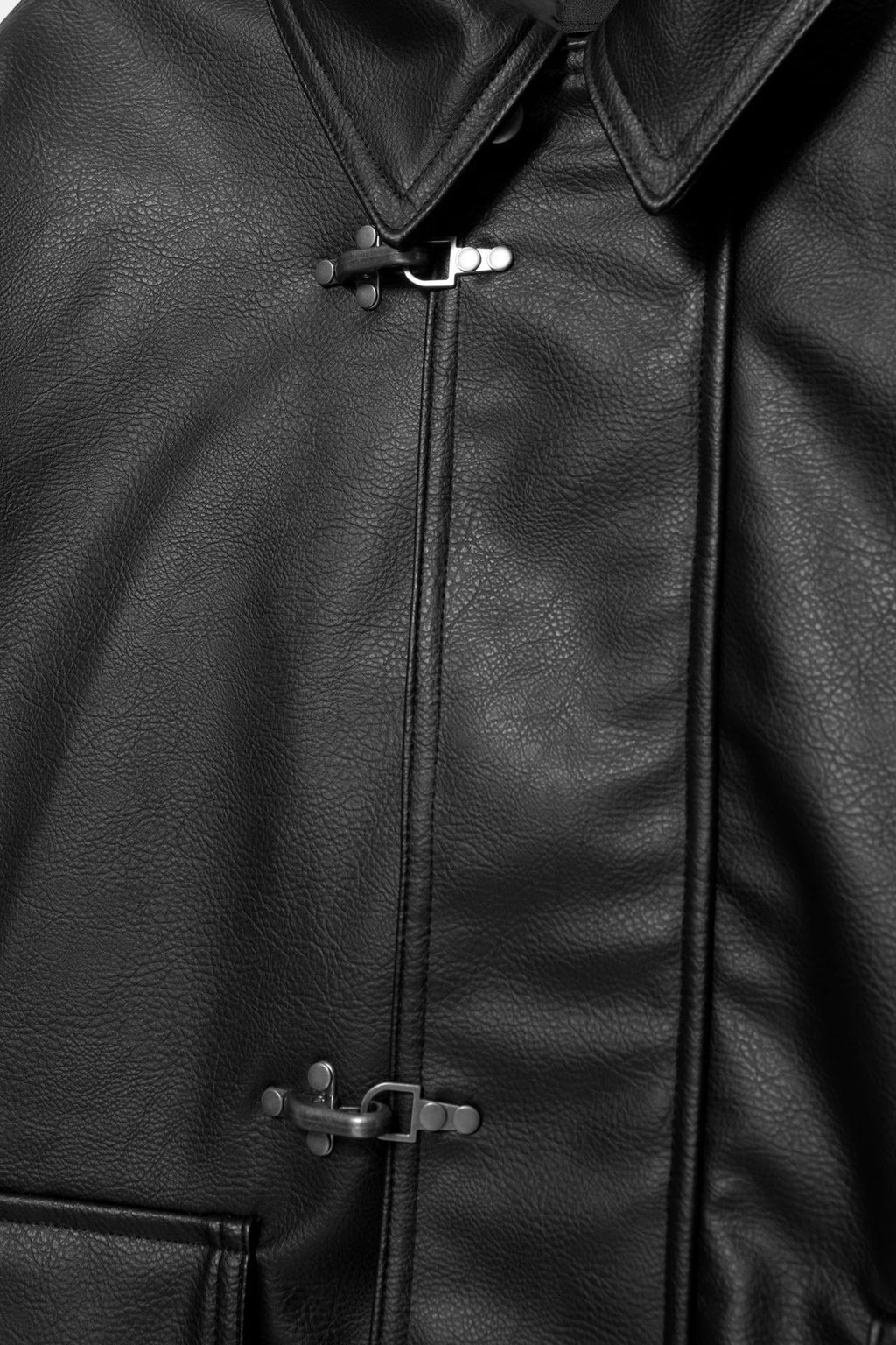 LEATHER JACKET WITH TOGGLES - P&B