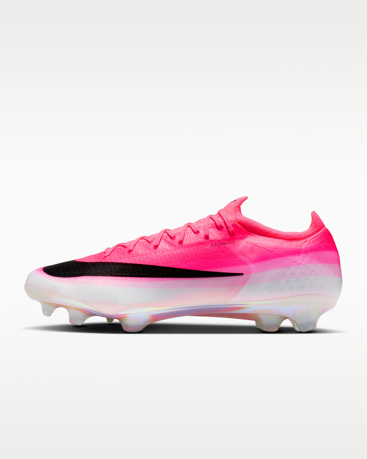 Nike Mercurial Vapor 17 football boots in the pink and black