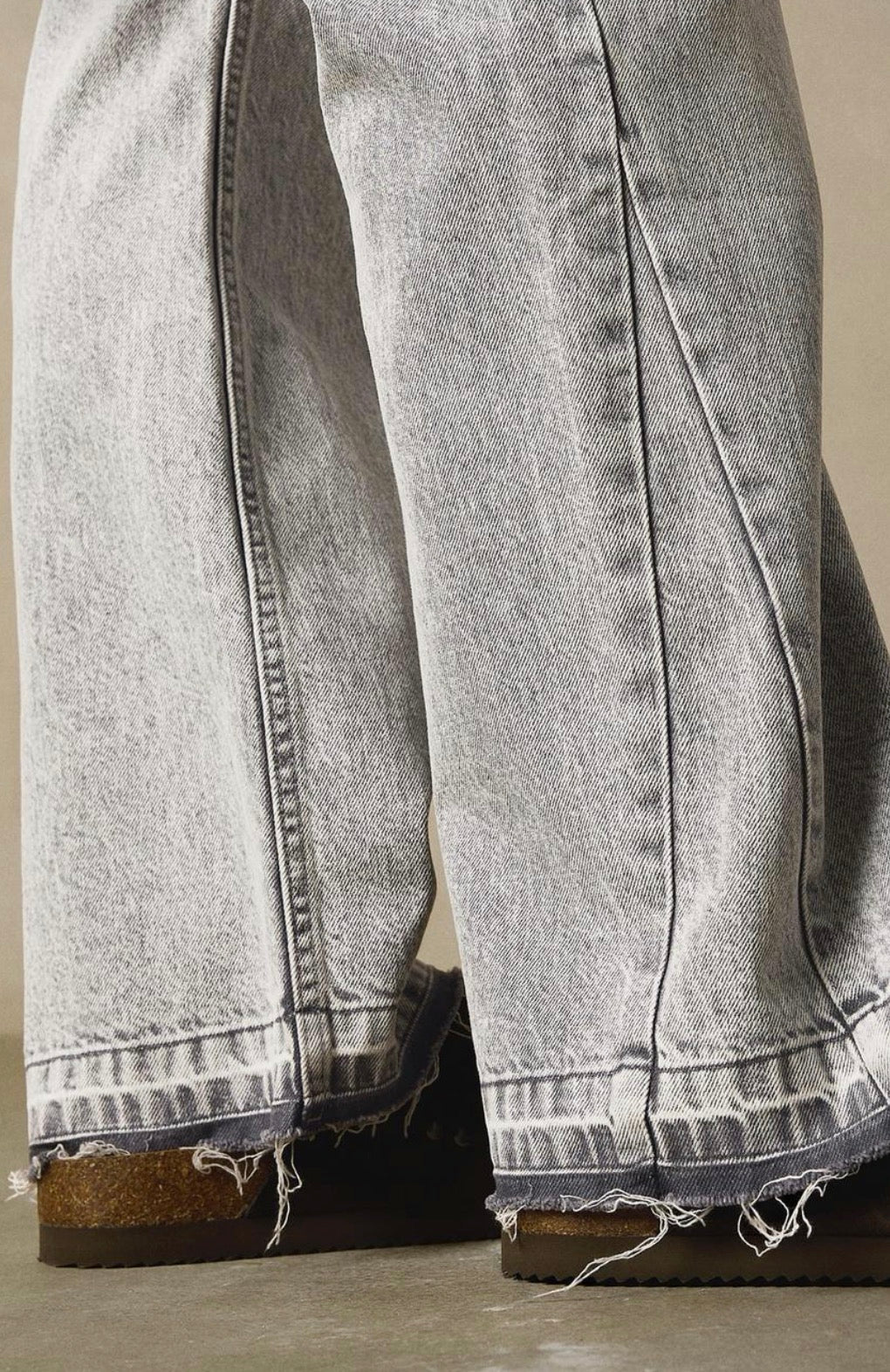 FLARED JEANS - BERSHKA