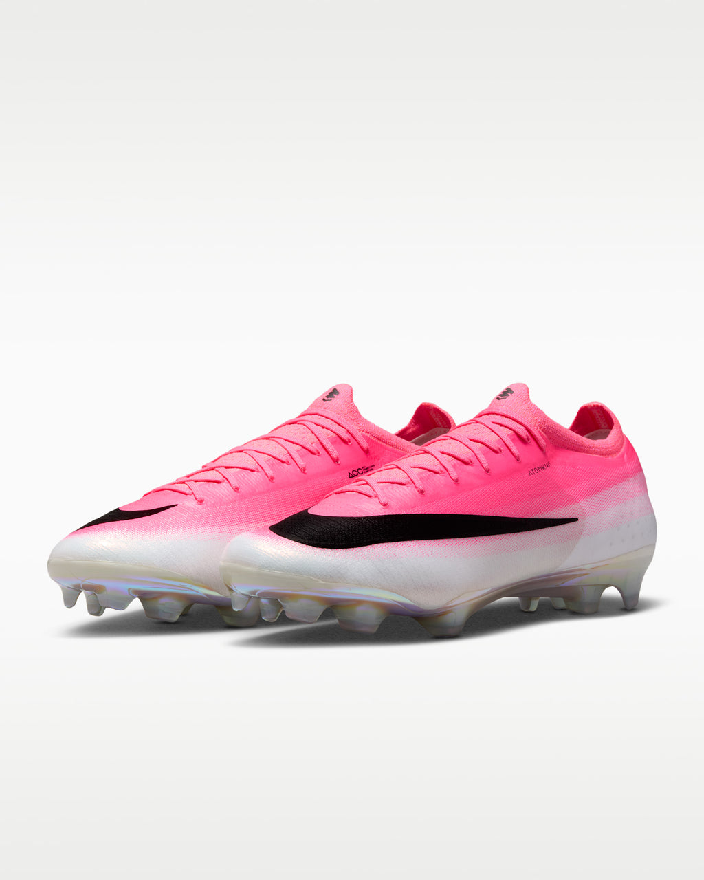 Nike Mercurial Vapor 17 football boots in the pink and black