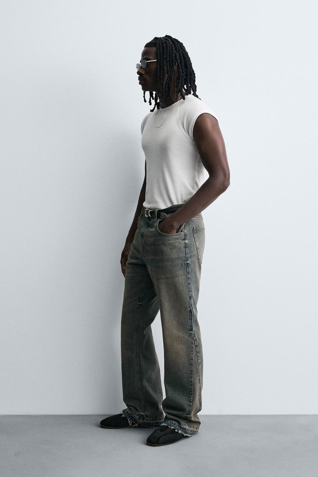 FLARED JEANS - ZARA