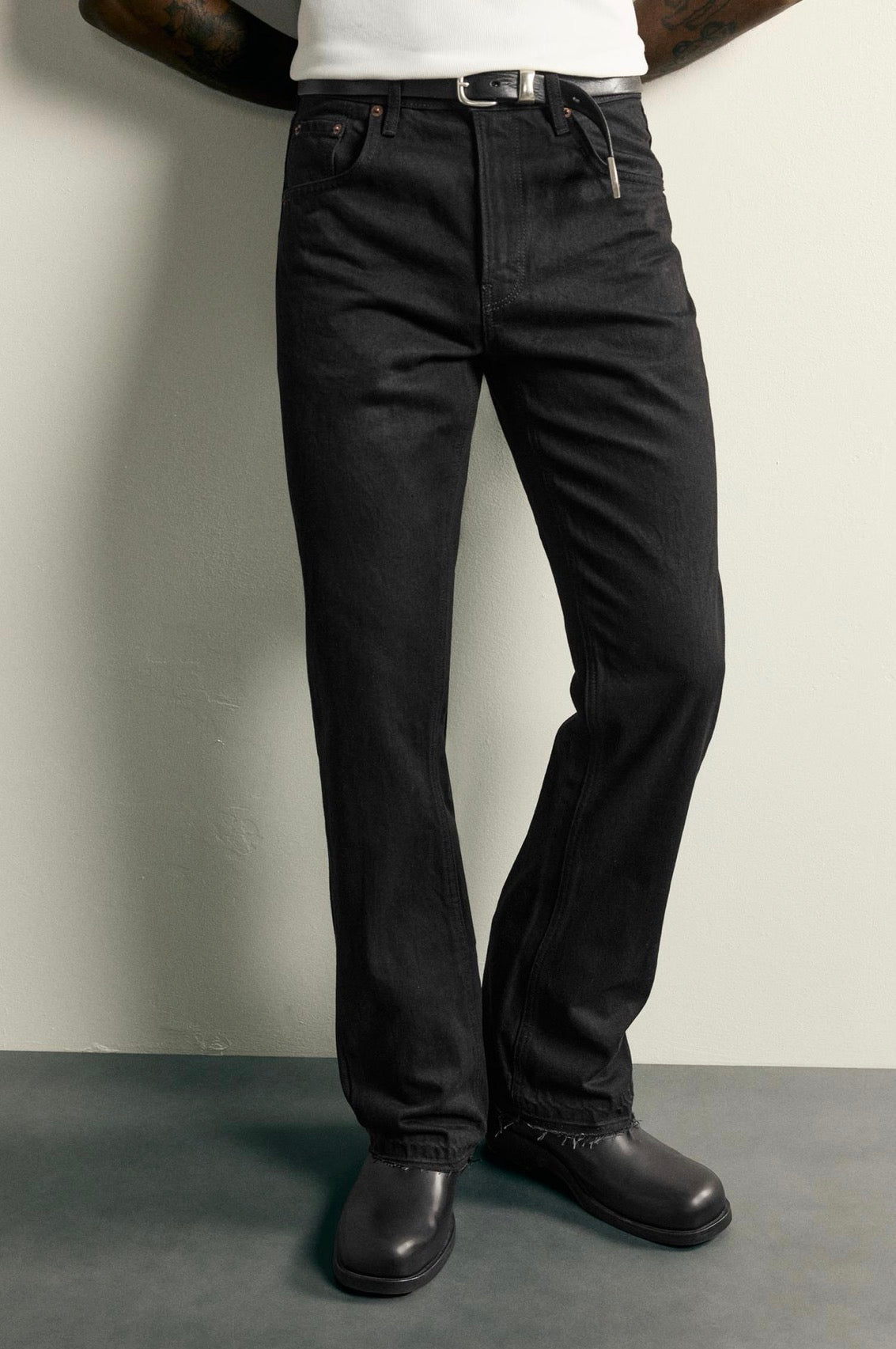FLARED JEANS - ZARA