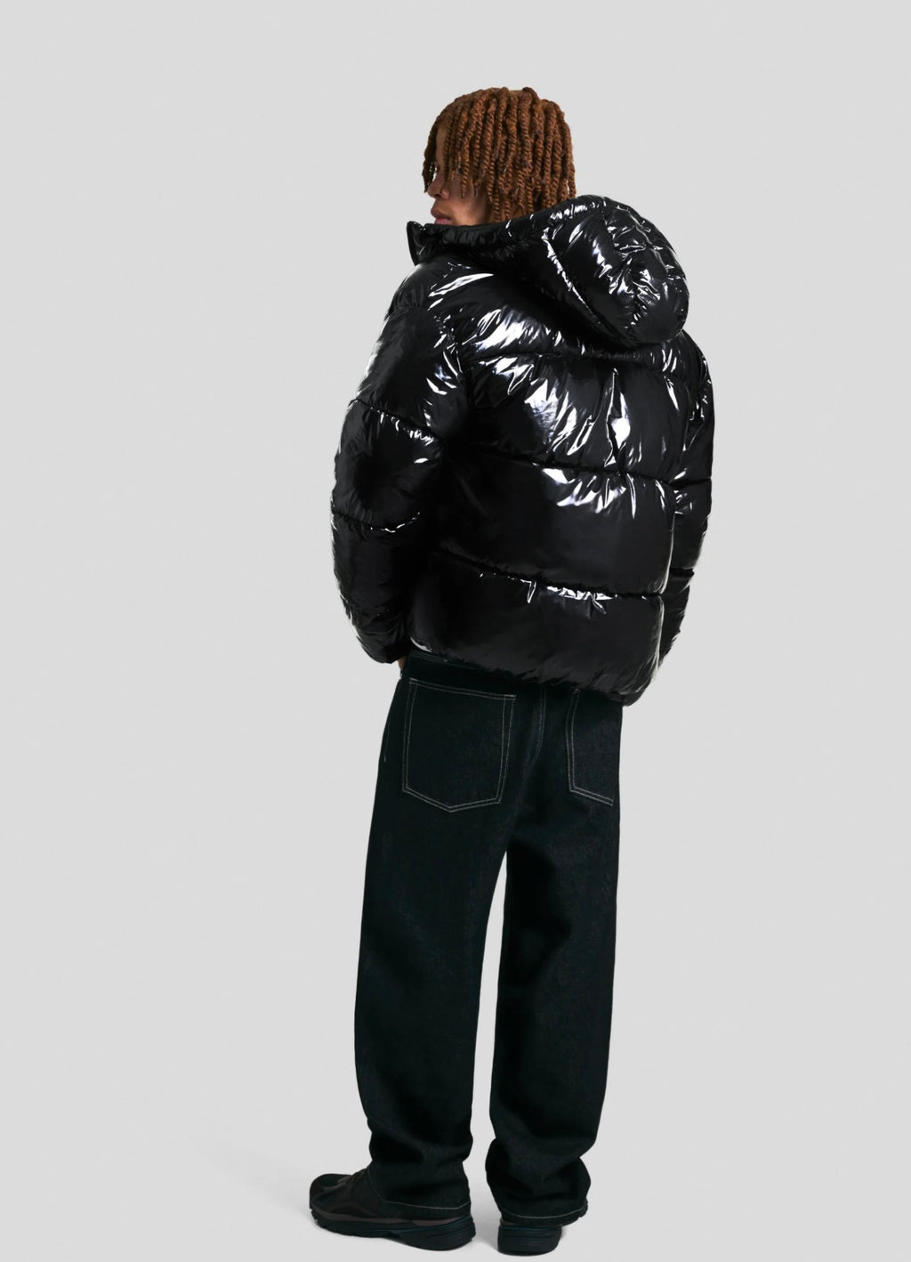 Bershka
SHINY PUFFER WITH HOOD - Winter jacket - black