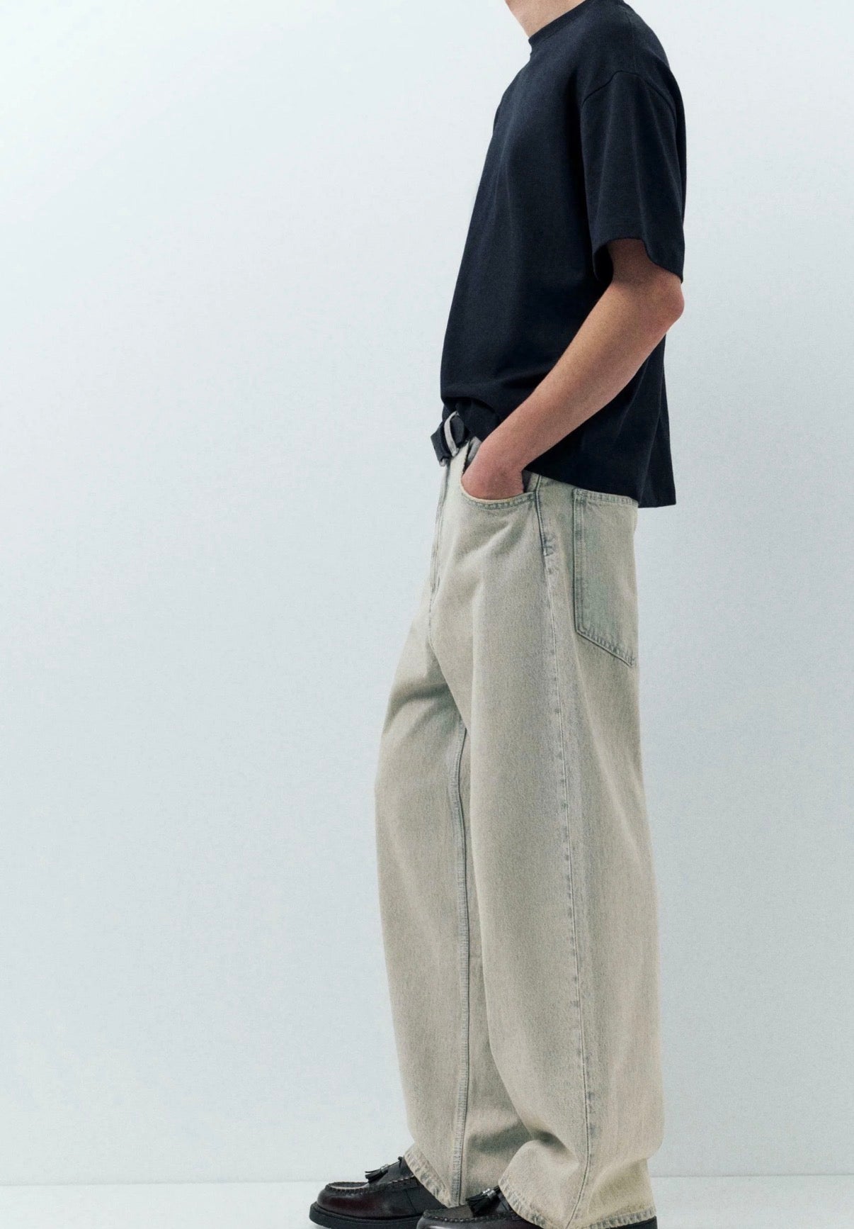 EMBROIDERED SUPER BAGGY JEANS-P&B