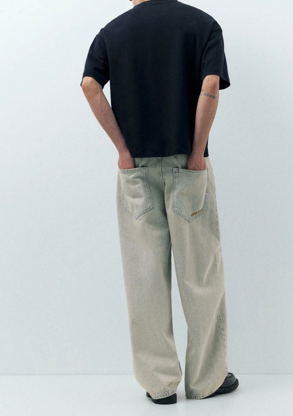 EMBROIDERED SUPER BAGGY JEANS-P&B