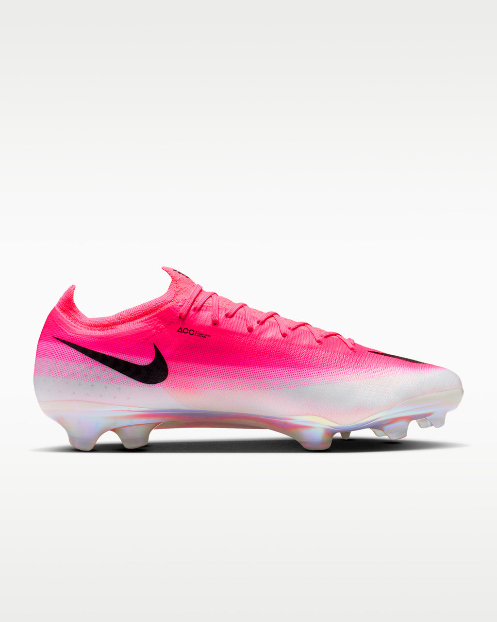 Nike Mercurial Vapor 17 football boots in the pink and black