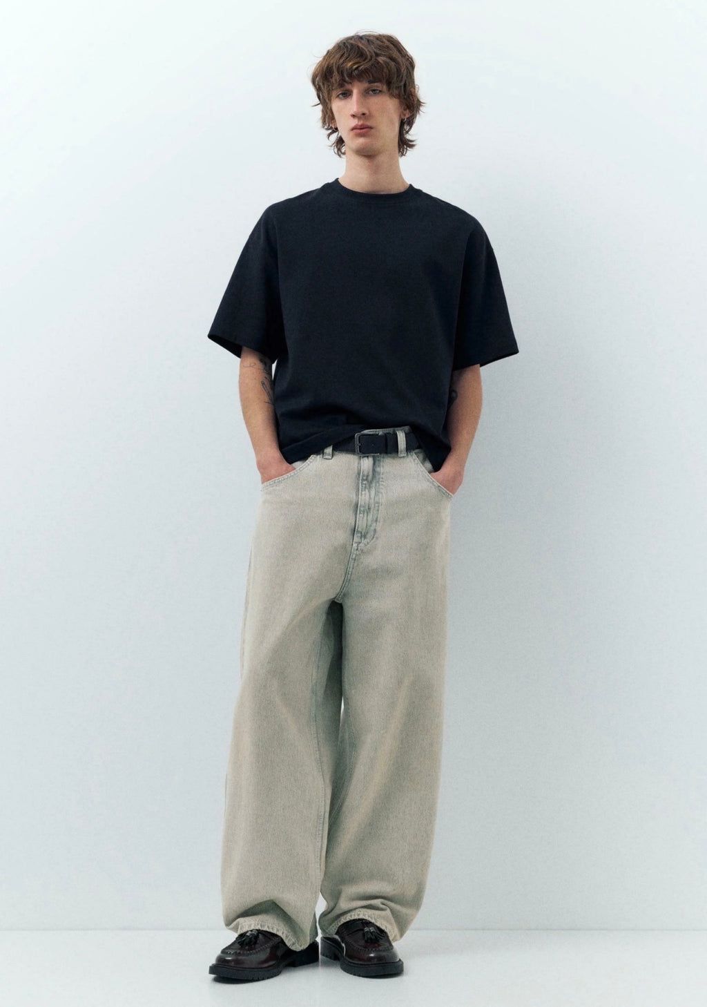 EMBROIDERED SUPER BAGGY JEANS-P&B