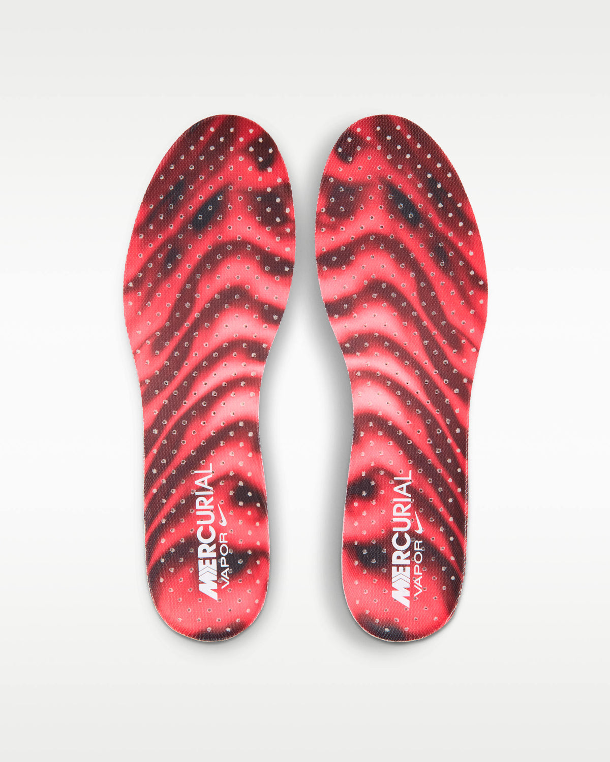 Nike Mercurial Vapor 17 football boots in the pink and black