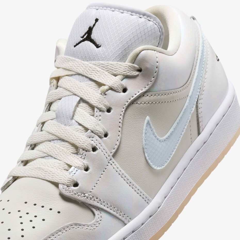 Air Jordan 1 Low SE "LNY"